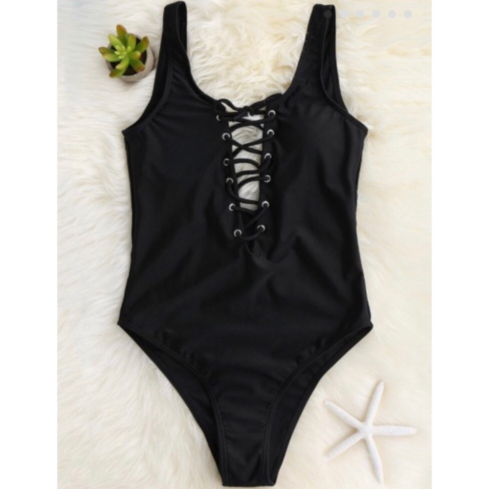 🚨🚨 1 hour sale 🚨🚨 One piece swimsuit